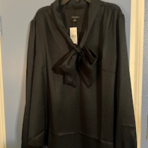 AT Black satiny blouse with tie - Picture 4 of 8